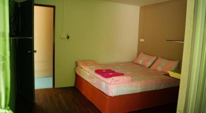 Oyo 1163 Eden Phuket